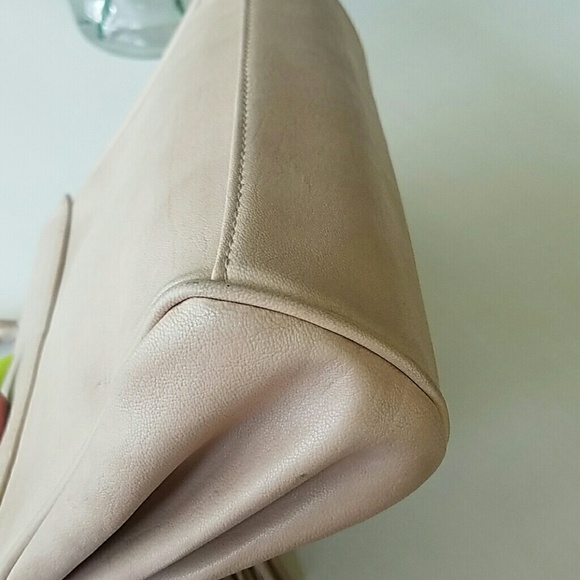 SOLD on Ⓜ ALDO handbag - Picture 7 of 8